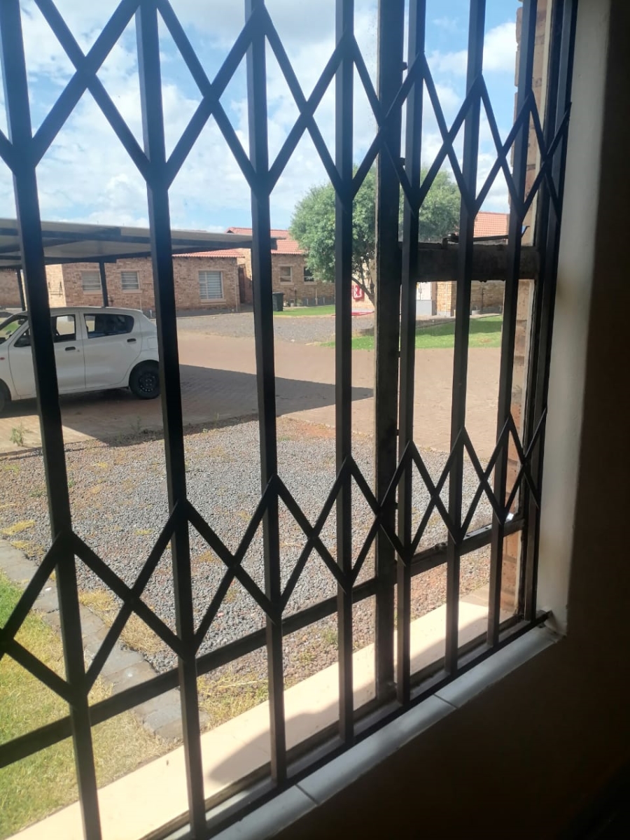 3 Bedroom Property for Sale in Dawn Park Gauteng