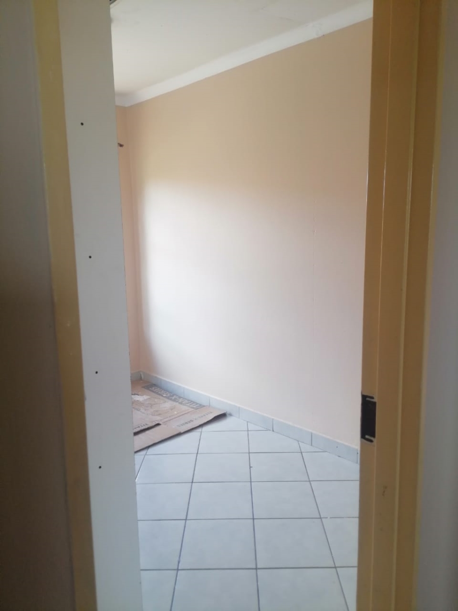 3 Bedroom Property for Sale in Dawn Park Gauteng