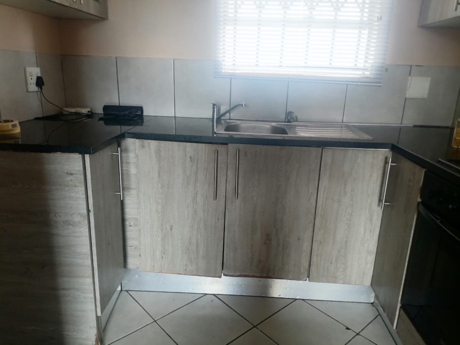 3 Bedroom Property for Sale in Dawn Park Gauteng