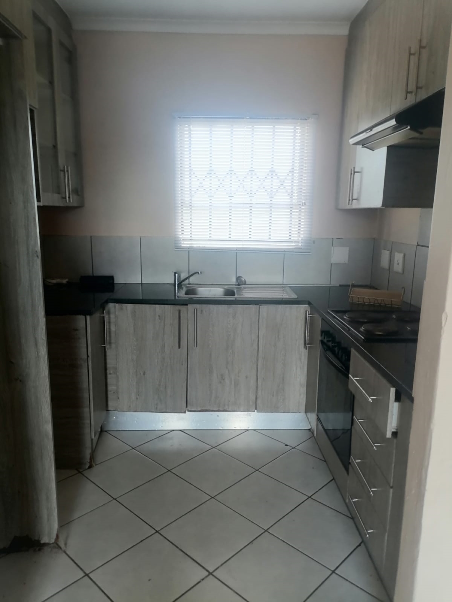3 Bedroom Property for Sale in Dawn Park Gauteng