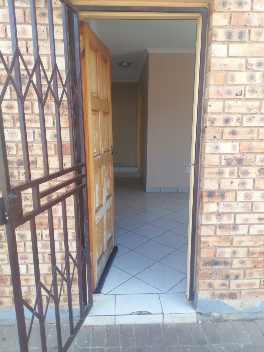3 Bedroom Property for Sale in Dawn Park Gauteng