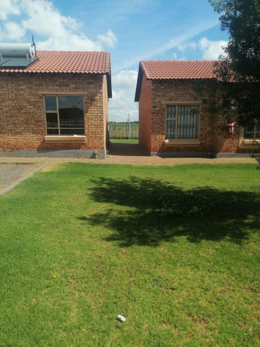 3 Bedroom Property for Sale in Dawn Park Gauteng