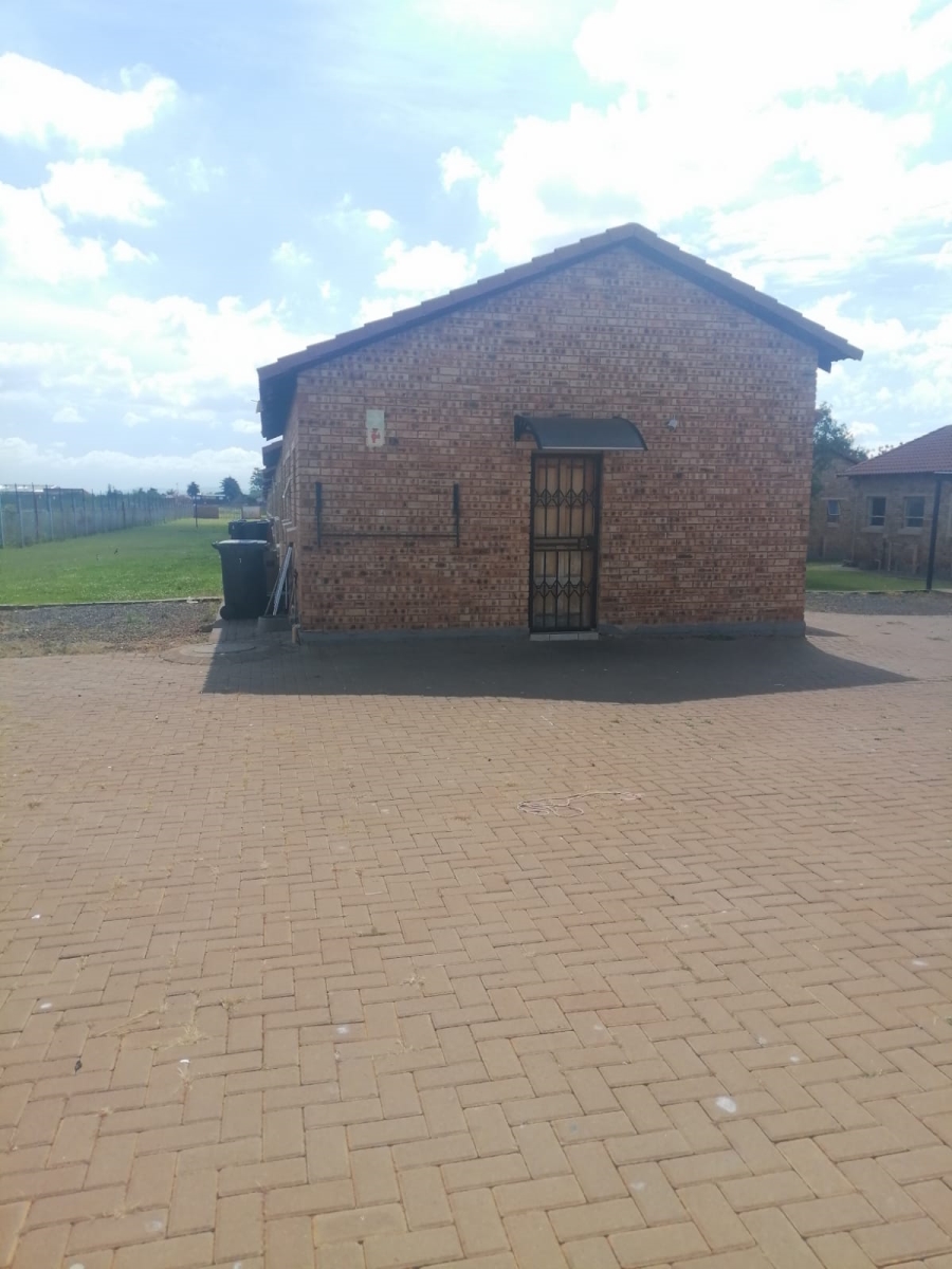 3 Bedroom Property for Sale in Dawn Park Gauteng