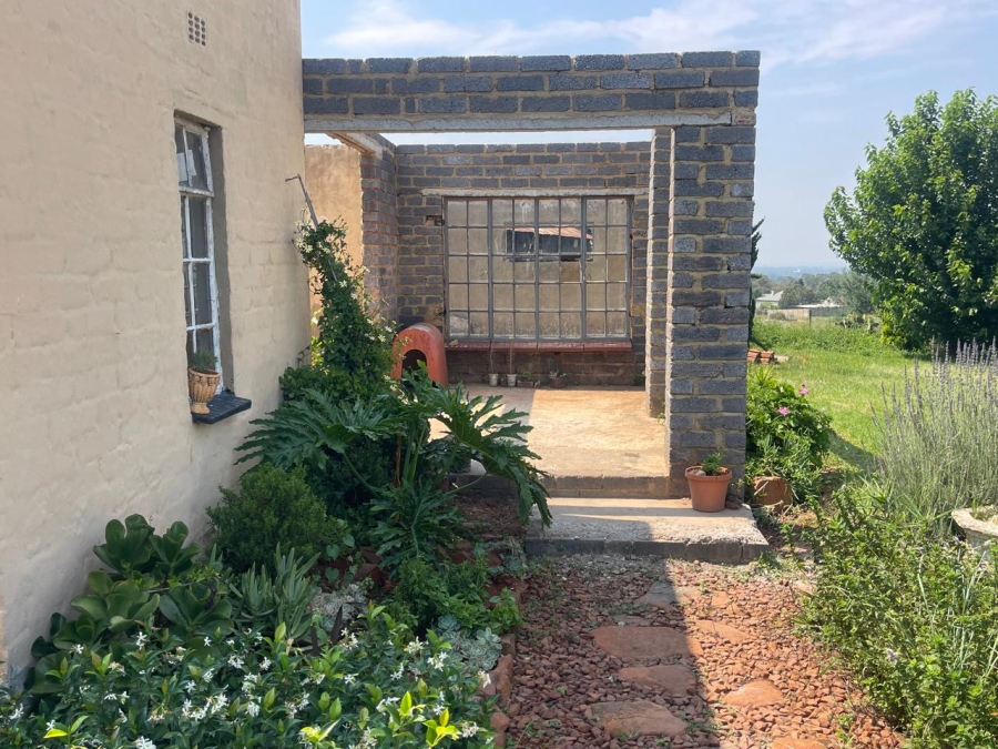 5 Bedroom Property for Sale in Homestead Apple Orchards Gauteng