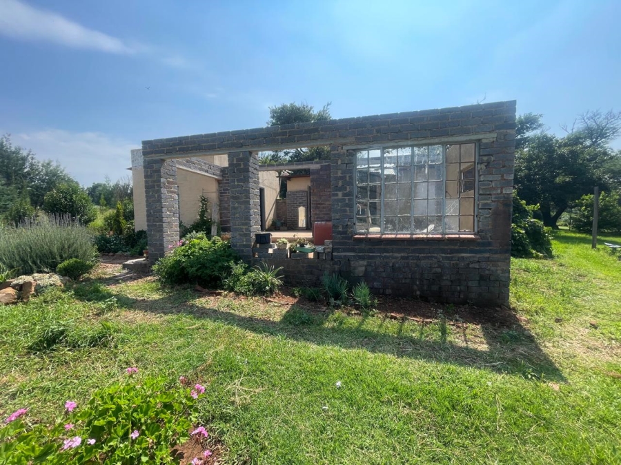 5 Bedroom Property for Sale in Homestead Apple Orchards Gauteng