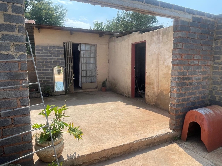 5 Bedroom Property for Sale in Homestead Apple Orchards Gauteng