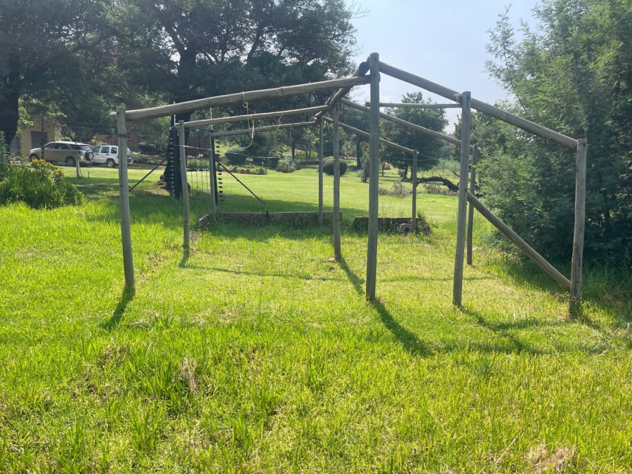 5 Bedroom Property for Sale in Homestead Apple Orchards Gauteng