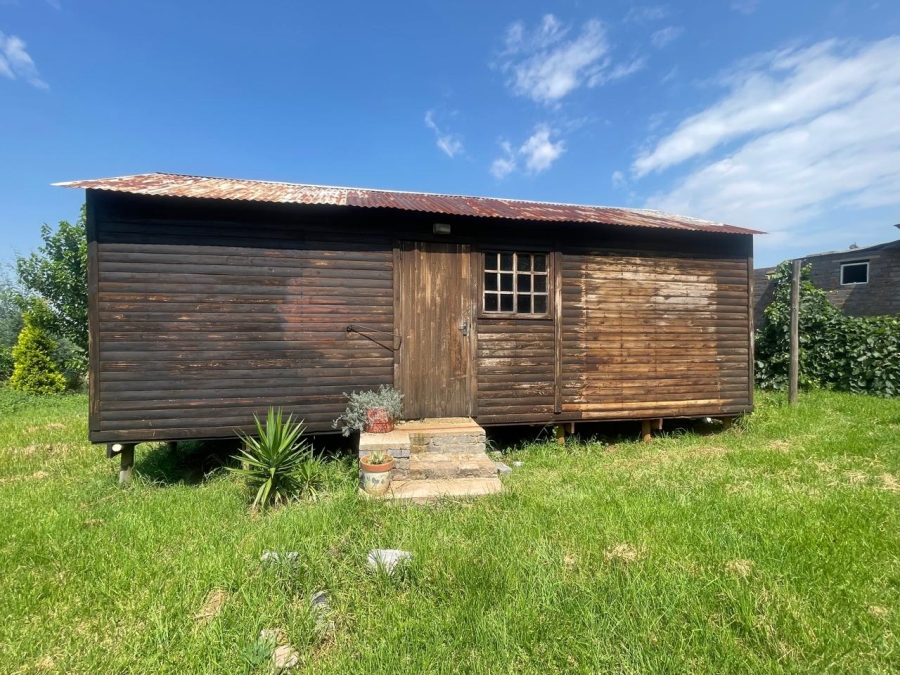 5 Bedroom Property for Sale in Homestead Apple Orchards Gauteng