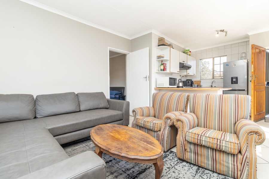 1 Bedroom Property for Sale in Paulshof Gauteng