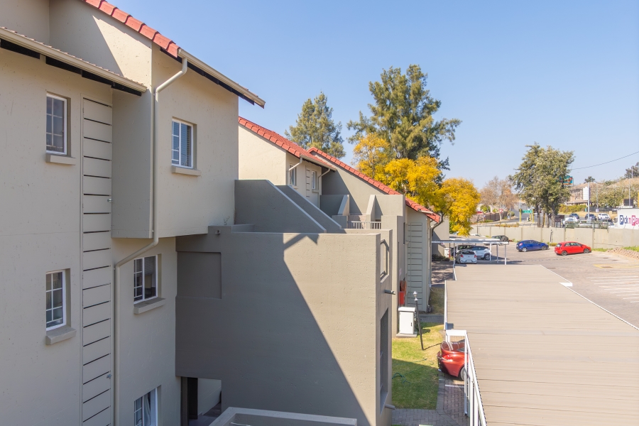 1 Bedroom Property for Sale in Paulshof Gauteng