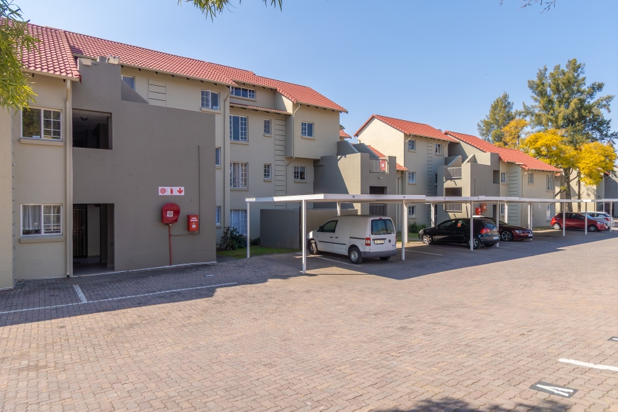 1 Bedroom Property for Sale in Paulshof Gauteng