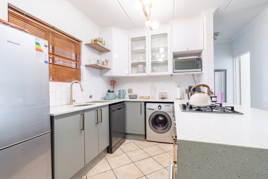 2 Bedroom Property for Sale in Paulshof Gauteng