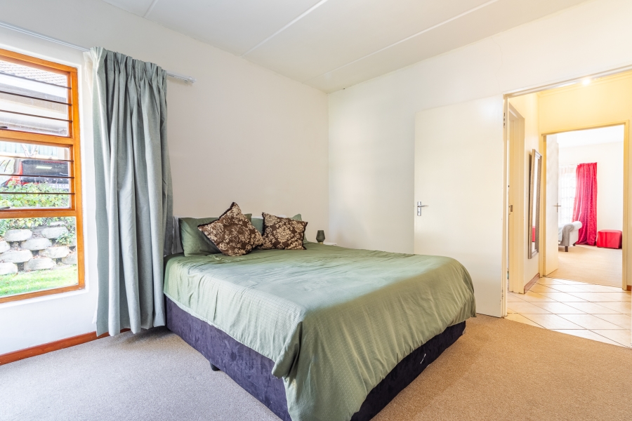 2 Bedroom Property for Sale in Paulshof Gauteng