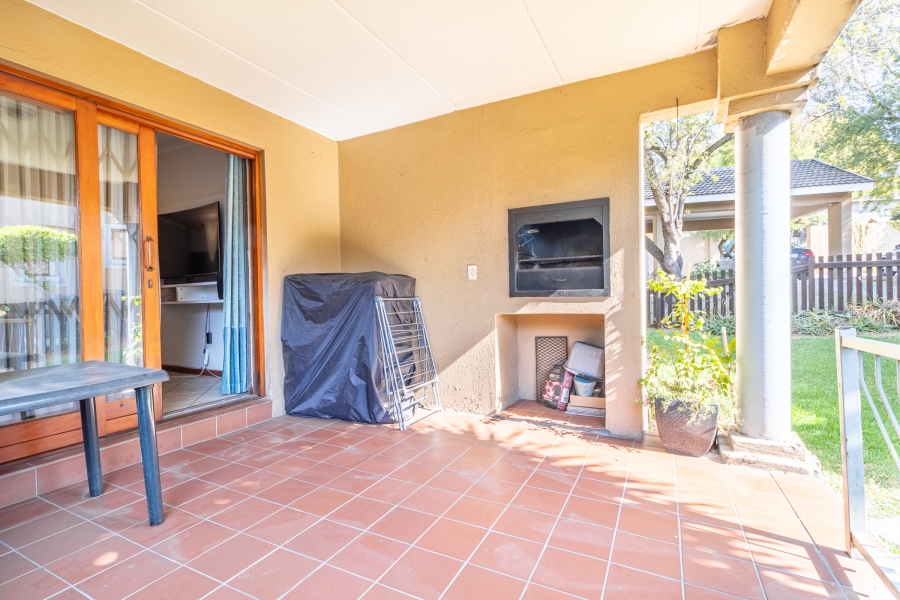 2 Bedroom Property for Sale in Paulshof Gauteng