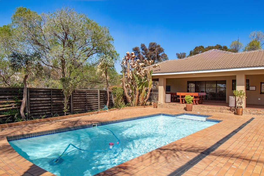 2 Bedroom Property for Sale in Paulshof Gauteng