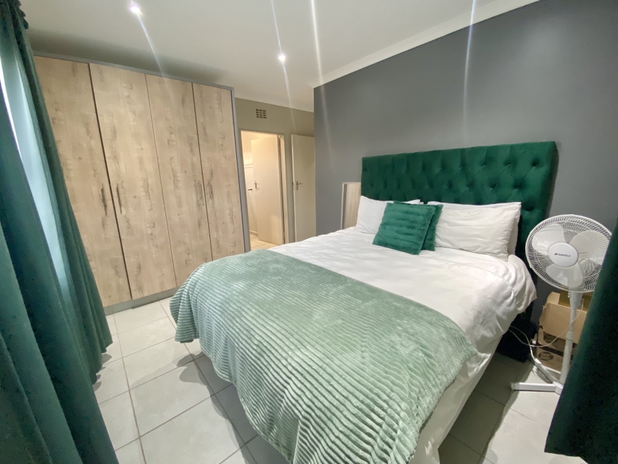 4 Bedroom Property for Sale in Lotus Gardens Gauteng