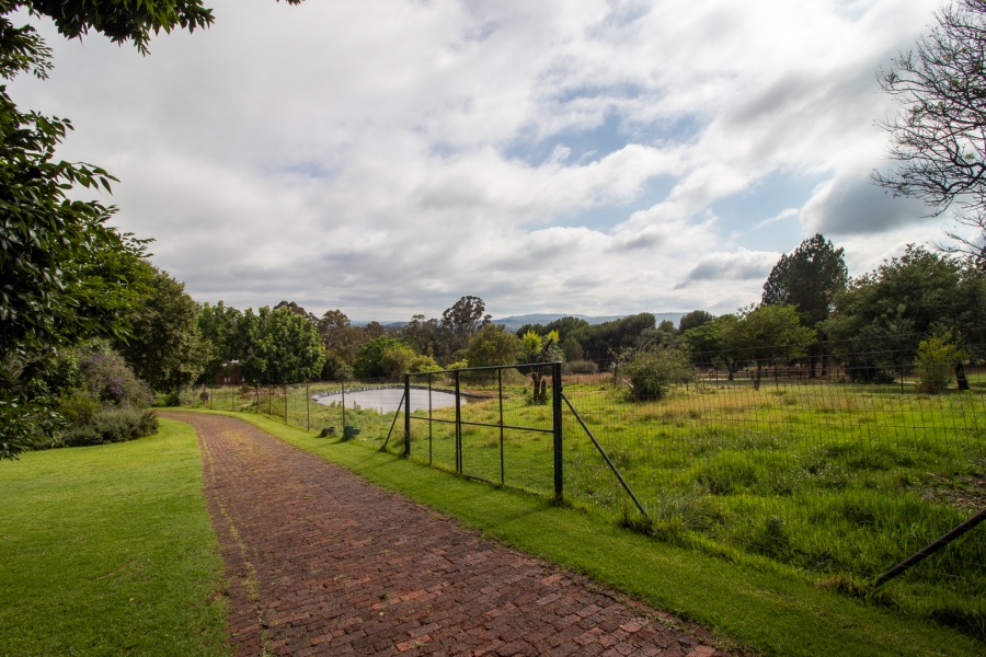 5 Bedroom Property for Sale in Golf View Gauteng