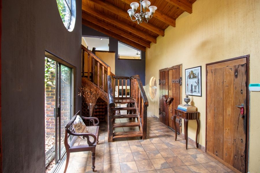 5 Bedroom Property for Sale in Golf View Gauteng