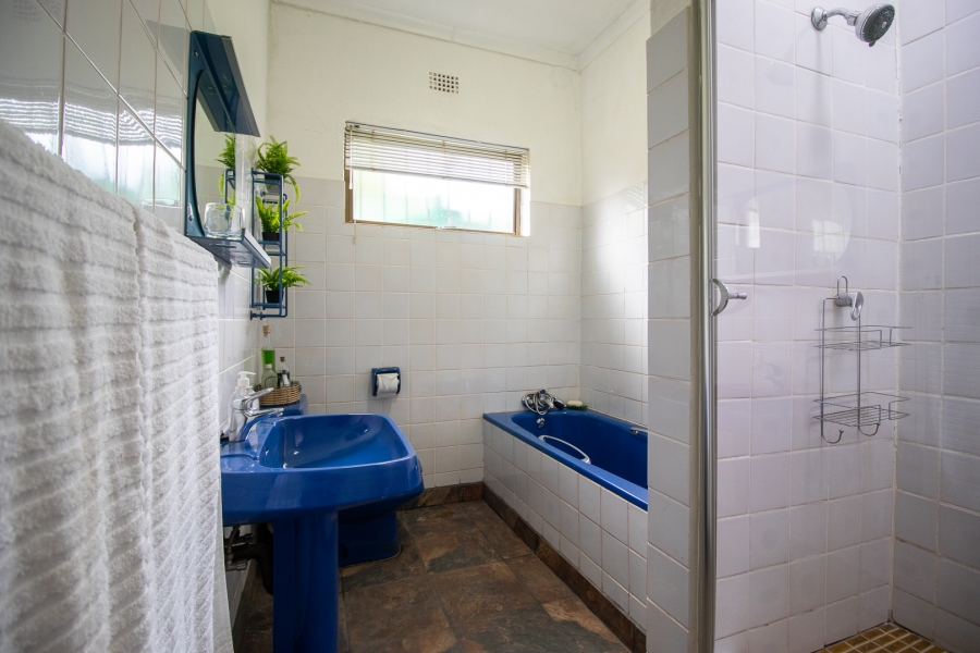 5 Bedroom Property for Sale in Golf View Gauteng