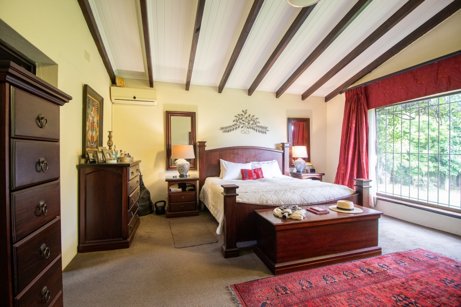 5 Bedroom Property for Sale in Golf View Gauteng