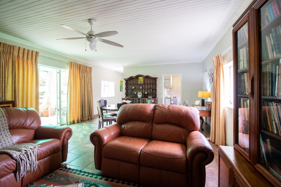 5 Bedroom Property for Sale in Golf View Gauteng