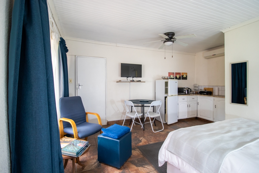 5 Bedroom Property for Sale in Golf View Gauteng