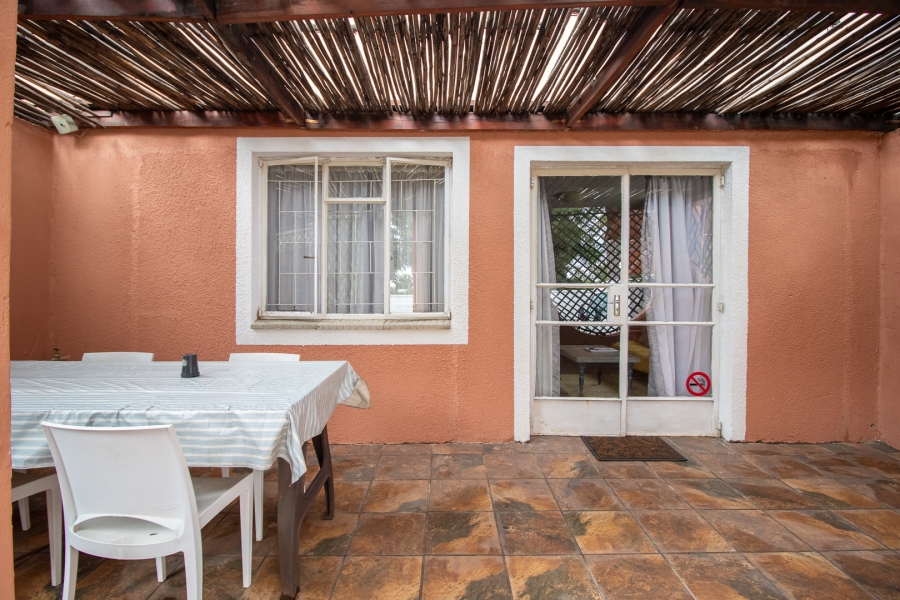 5 Bedroom Property for Sale in Golf View Gauteng