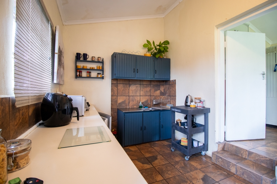 5 Bedroom Property for Sale in Golf View Gauteng