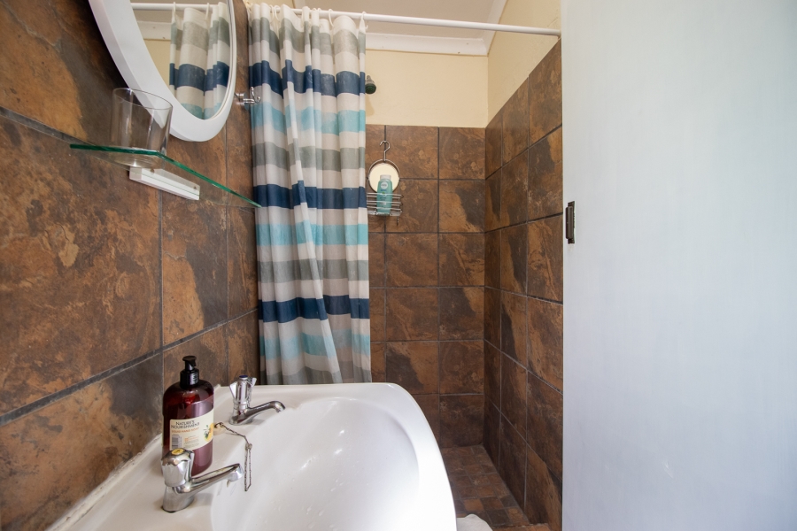 5 Bedroom Property for Sale in Golf View Gauteng