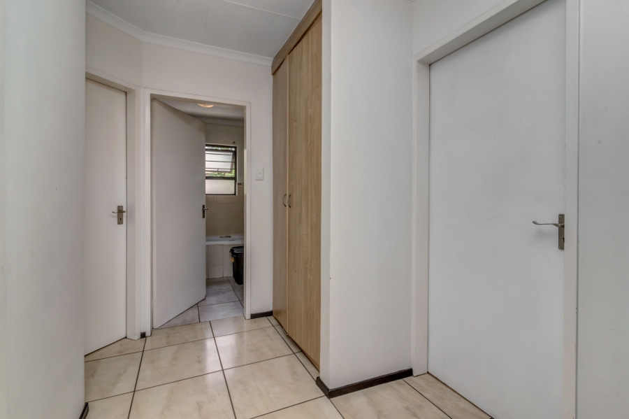 3 Bedroom Property for Sale in Broadacres Gauteng