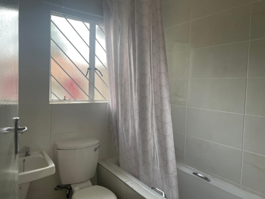 3 Bedroom Property for Sale in Country View Gauteng