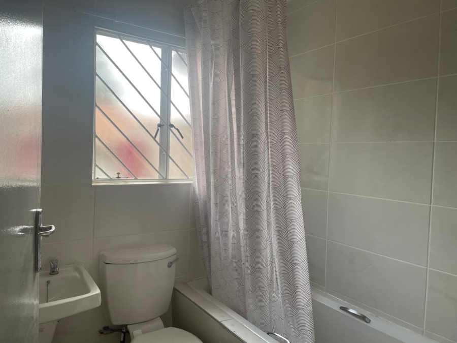 3 Bedroom Property for Sale in Country View Gauteng