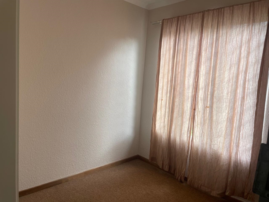 3 Bedroom Property for Sale in Country View Gauteng