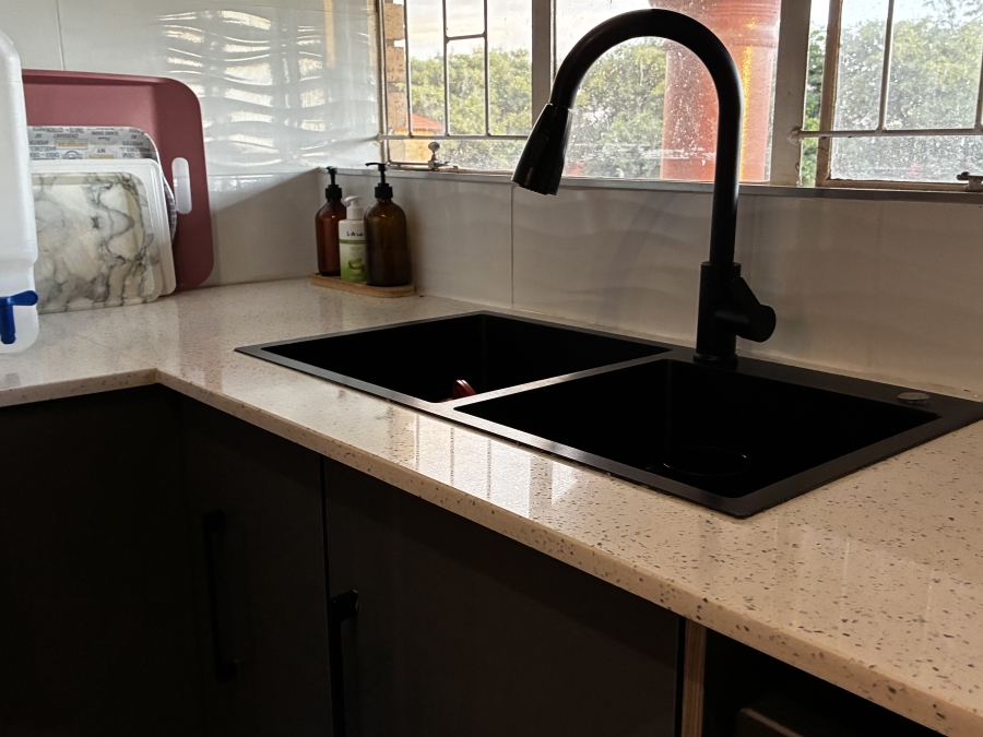 2 Bedroom Property for Sale in Ravensklip Gauteng