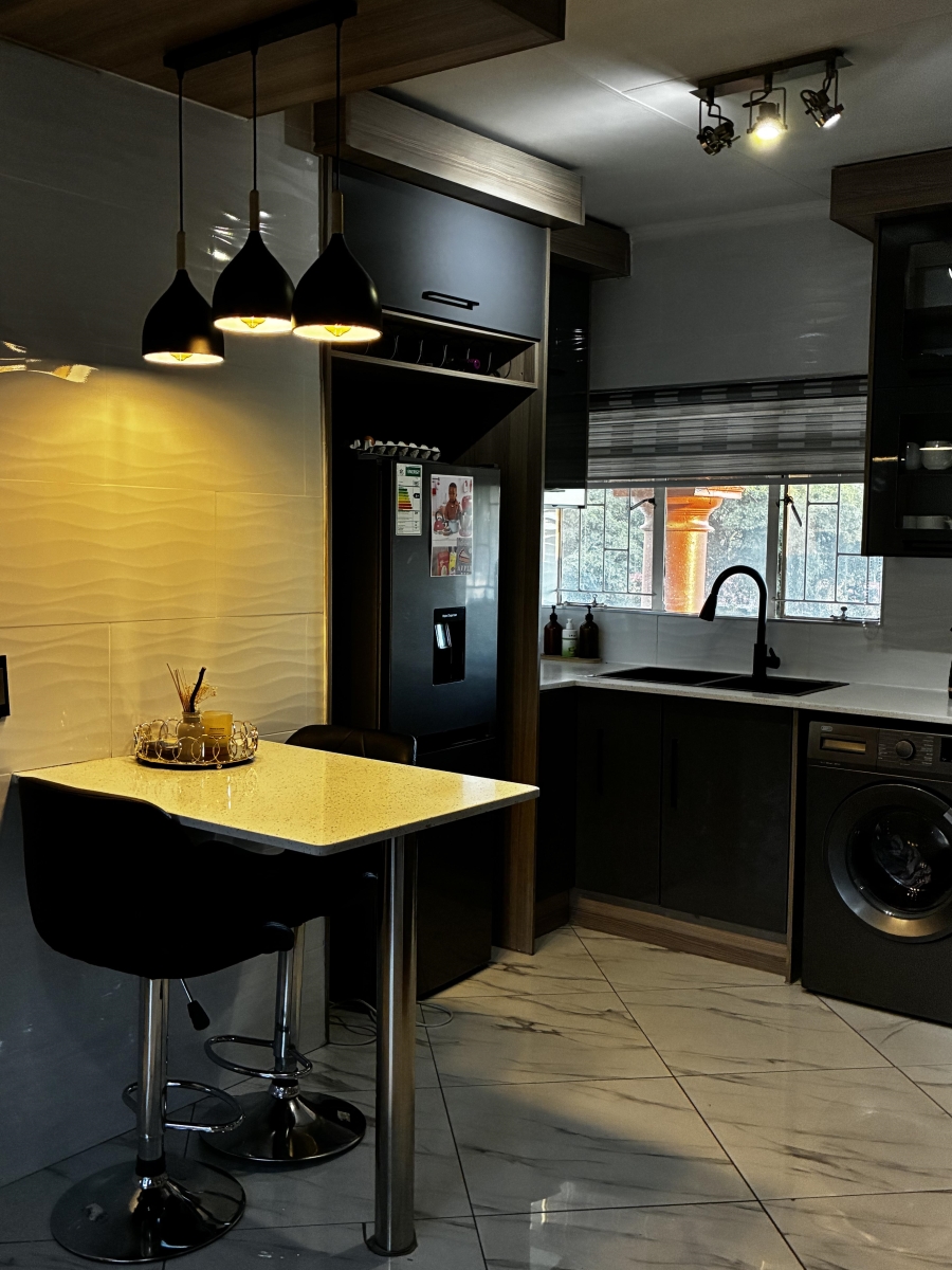 2 Bedroom Property for Sale in Ravensklip Gauteng