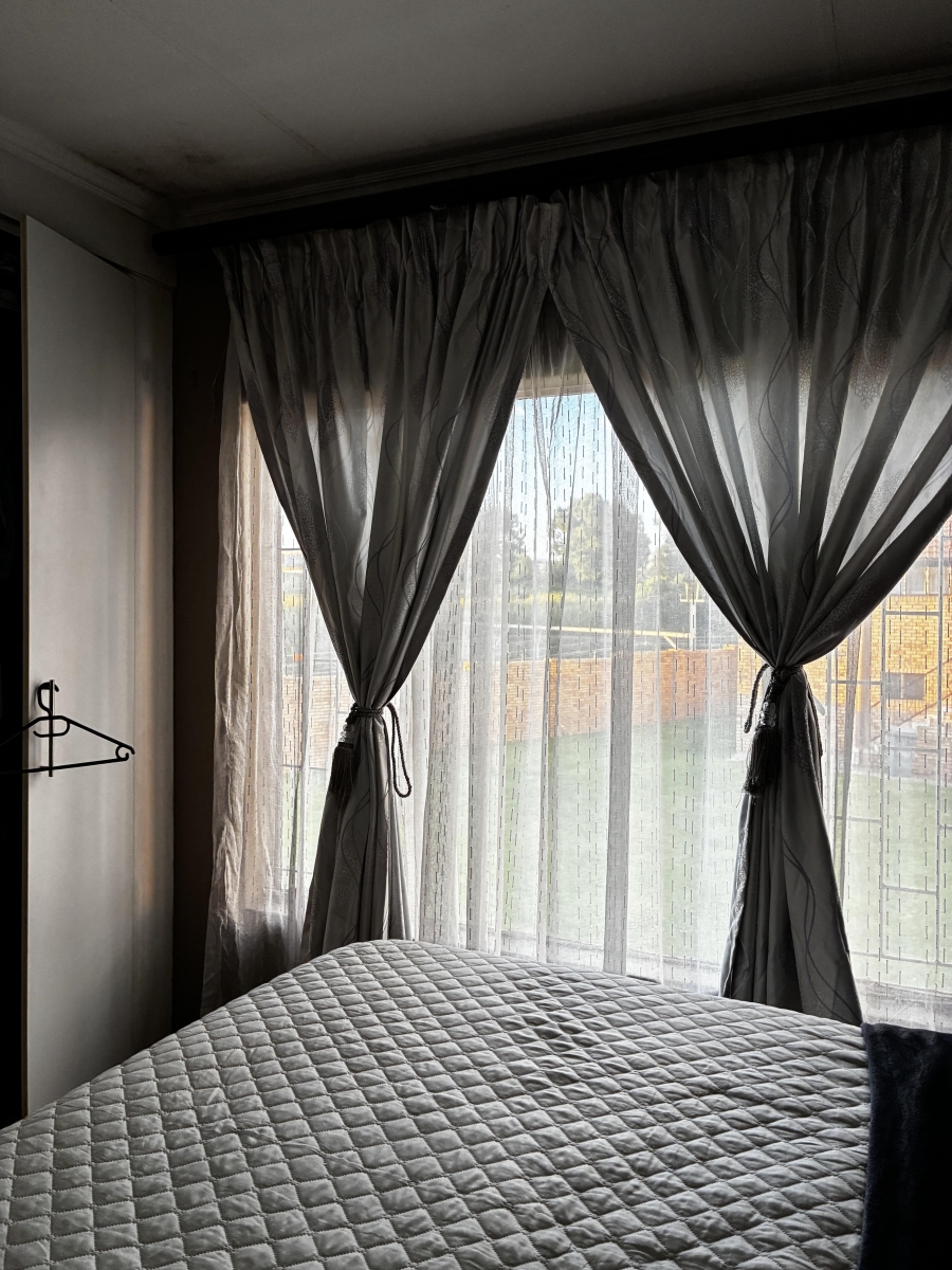 2 Bedroom Property for Sale in Ravensklip Gauteng