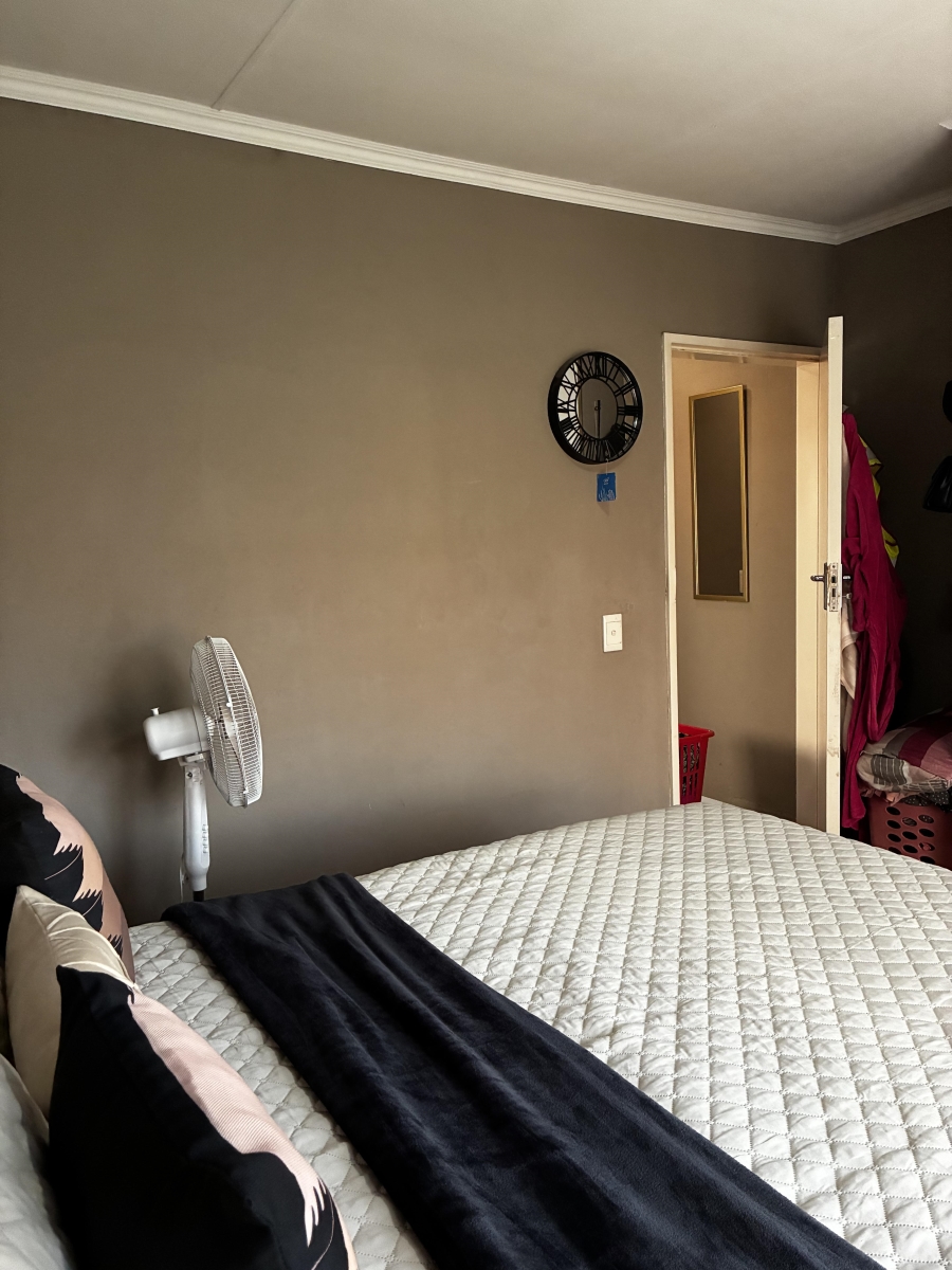 2 Bedroom Property for Sale in Ravensklip Gauteng