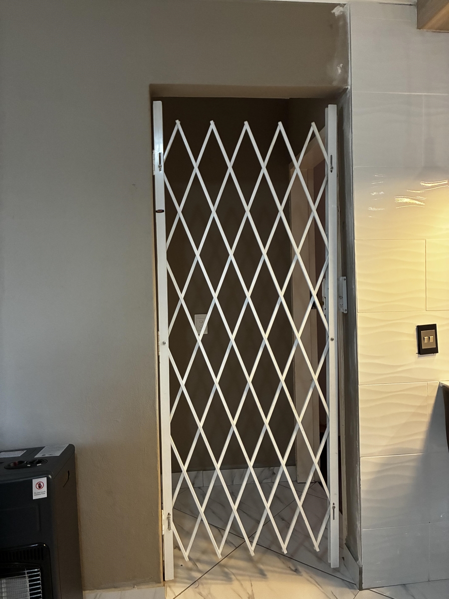 2 Bedroom Property for Sale in Ravensklip Gauteng