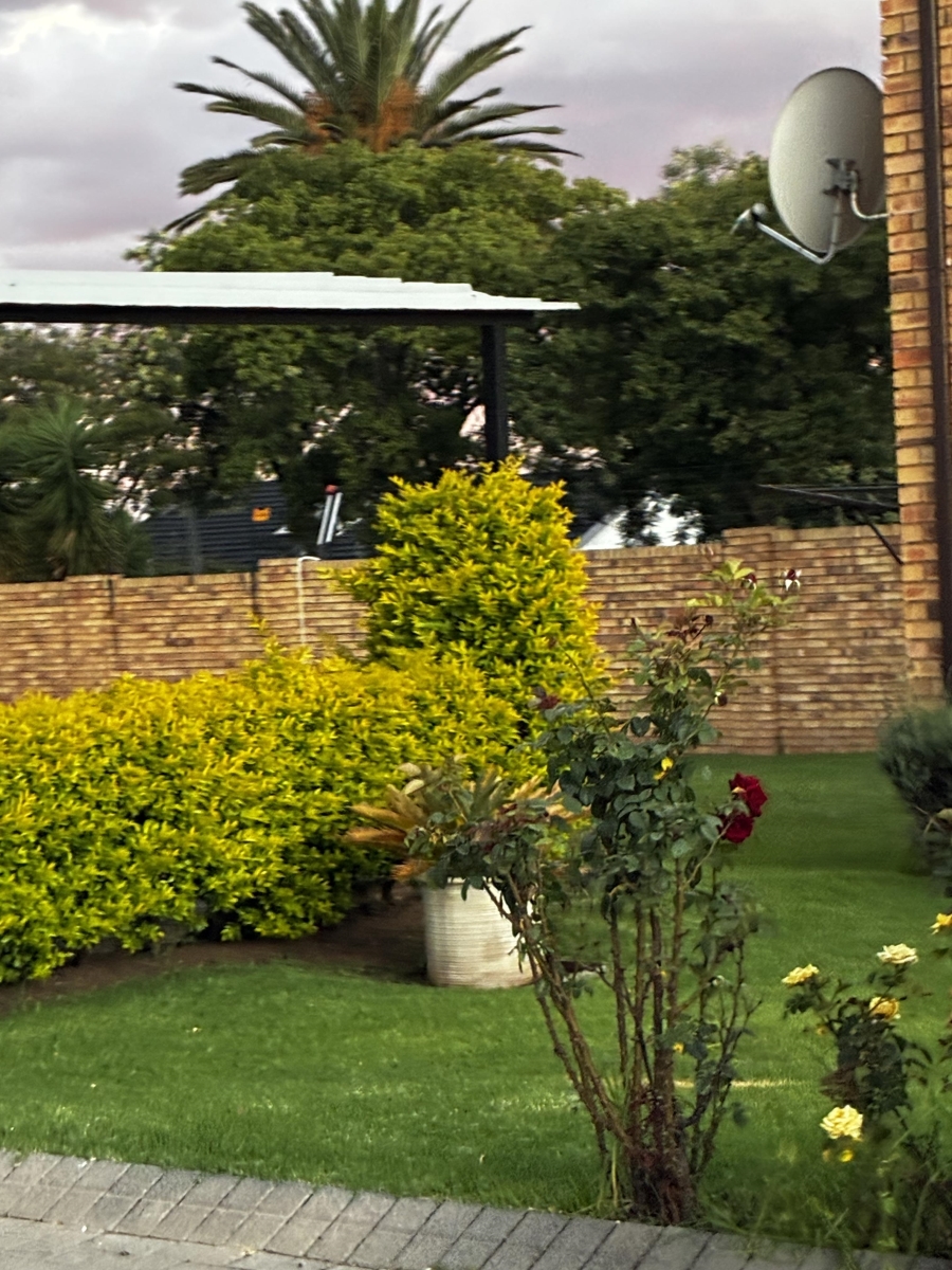 2 Bedroom Property for Sale in Ravensklip Gauteng