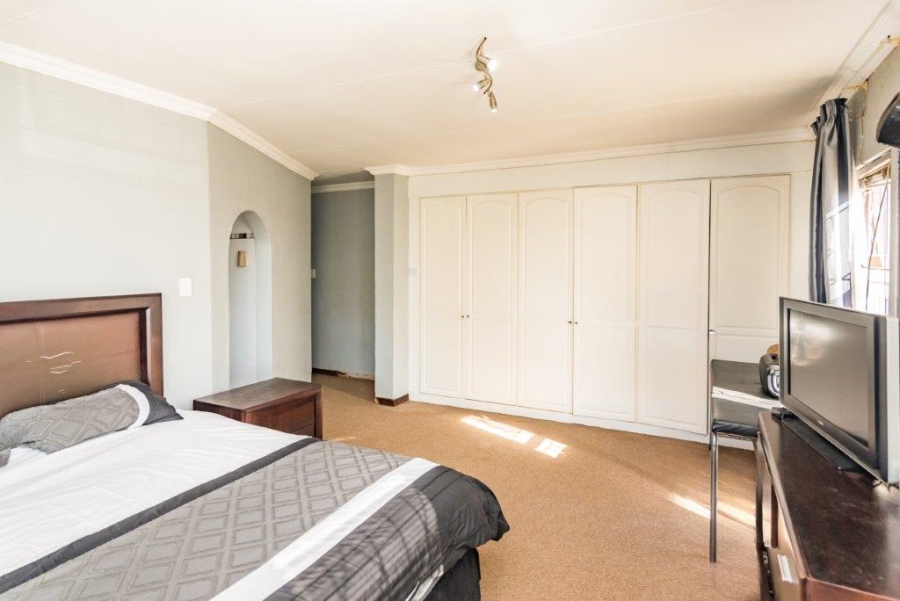 To Let 3 Bedroom Property for Rent in Rant En Dal Gauteng