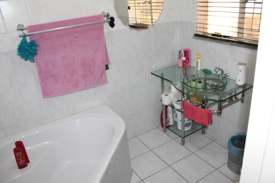 3 Bedroom Property for Sale in Randhart Gauteng