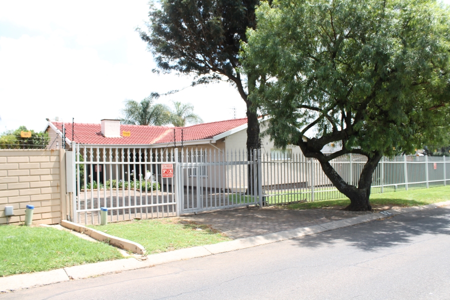 3 Bedroom Property for Sale in Randhart Gauteng