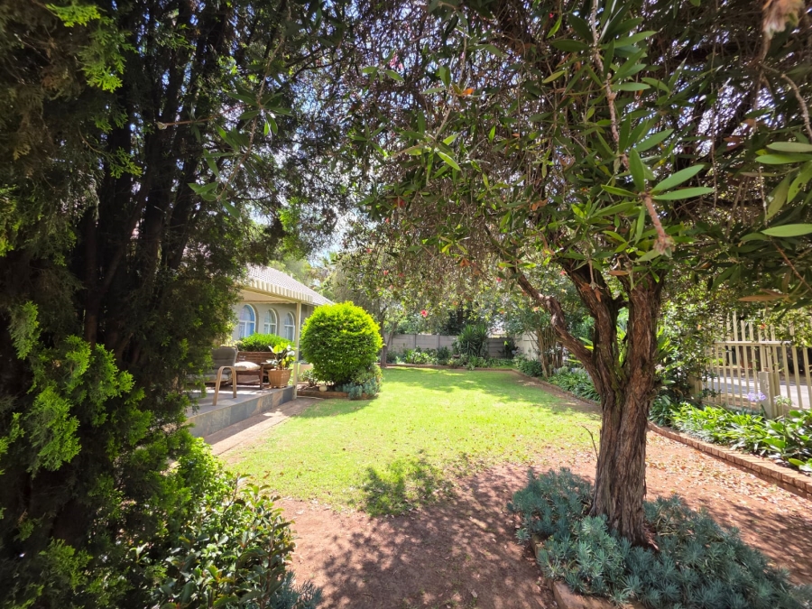 To Let 5 Bedroom Property for Rent in Bardene Gauteng