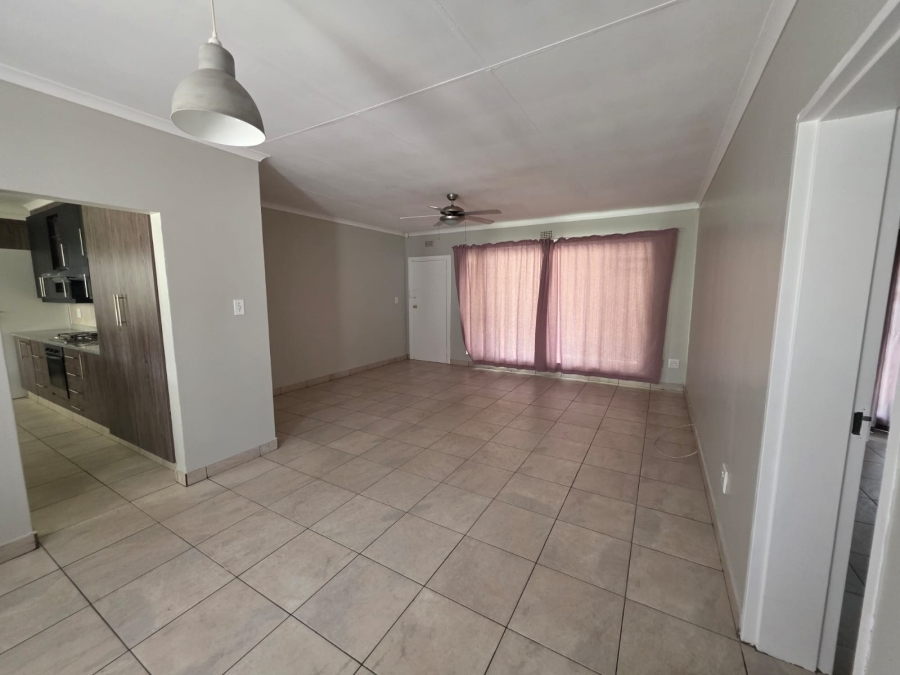 To Let 5 Bedroom Property for Rent in Bardene Gauteng