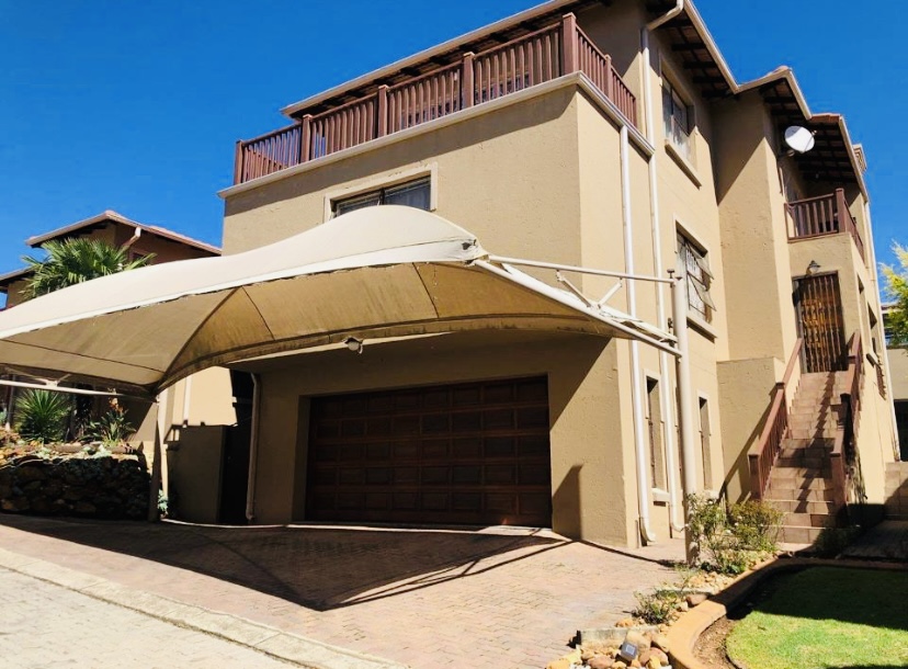 4 Bedroom Property for Sale in Risiville Gauteng