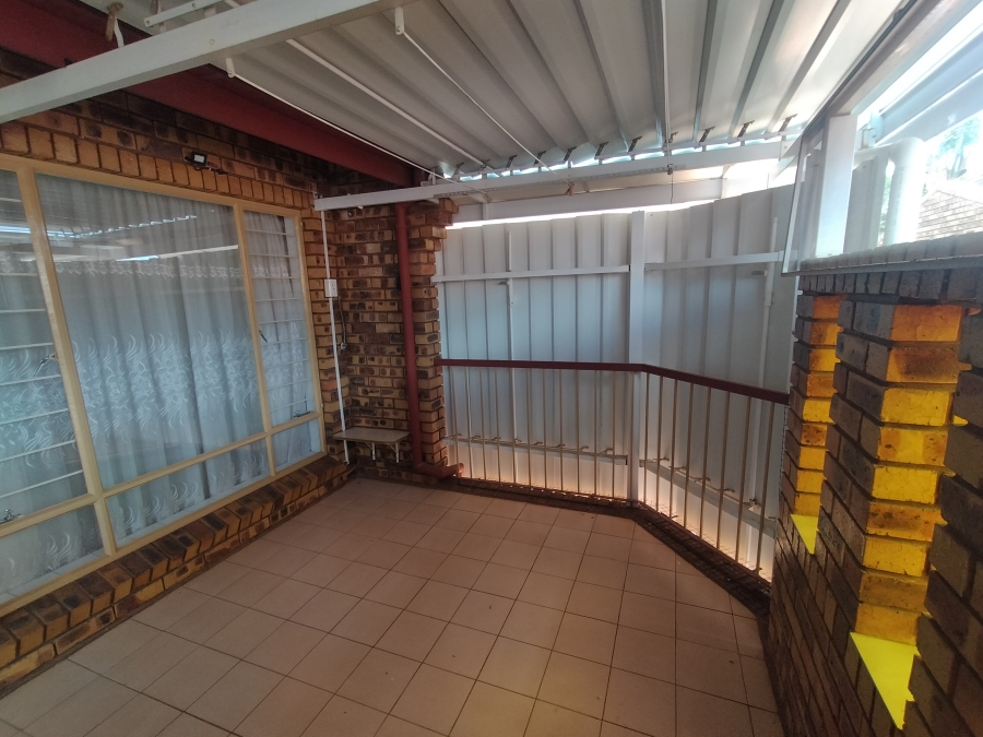 2 Bedroom Property for Sale in Amandasig Gauteng