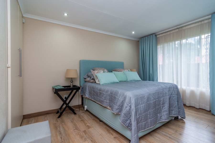 3 Bedroom Property for Sale in Strubensvallei Gauteng