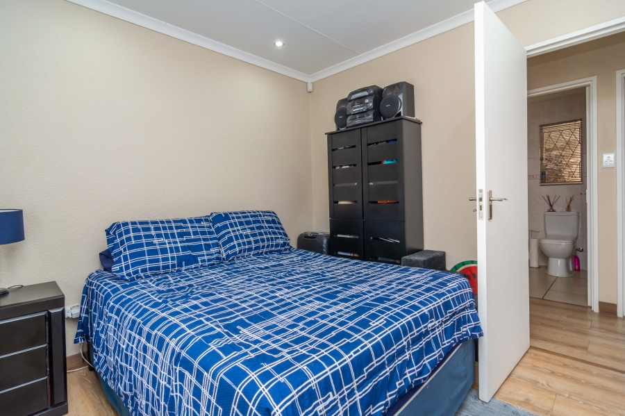 3 Bedroom Property for Sale in Strubensvallei Gauteng