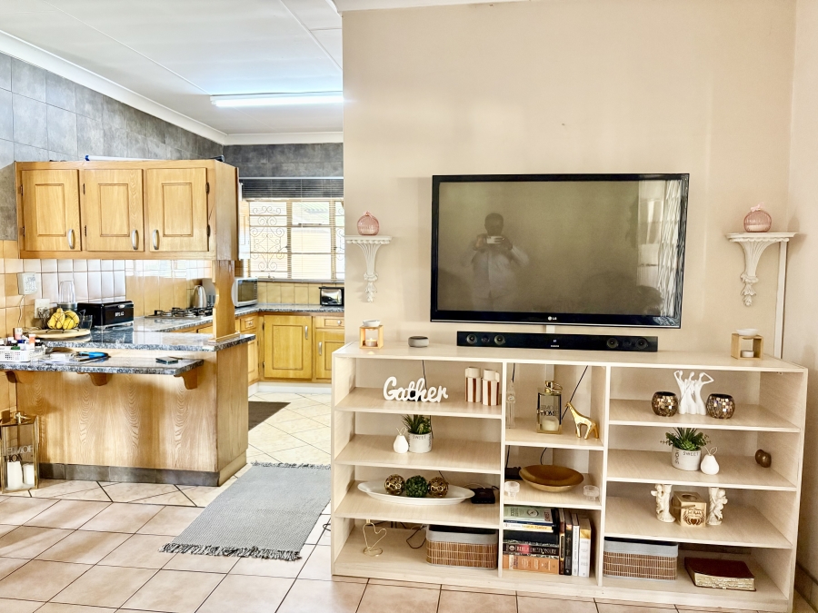 3 Bedroom Property for Sale in Silverton Gauteng