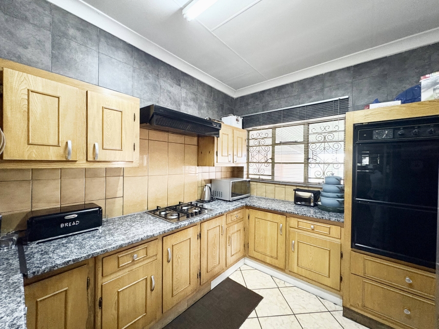 3 Bedroom Property for Sale in Silverton Gauteng